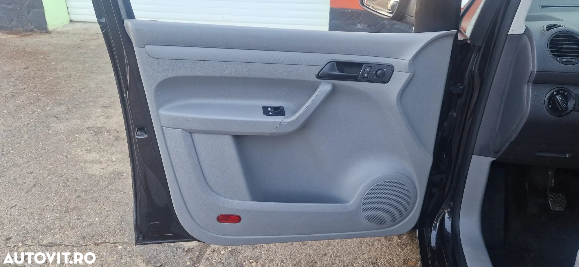 Volkswagen Caddy - 32