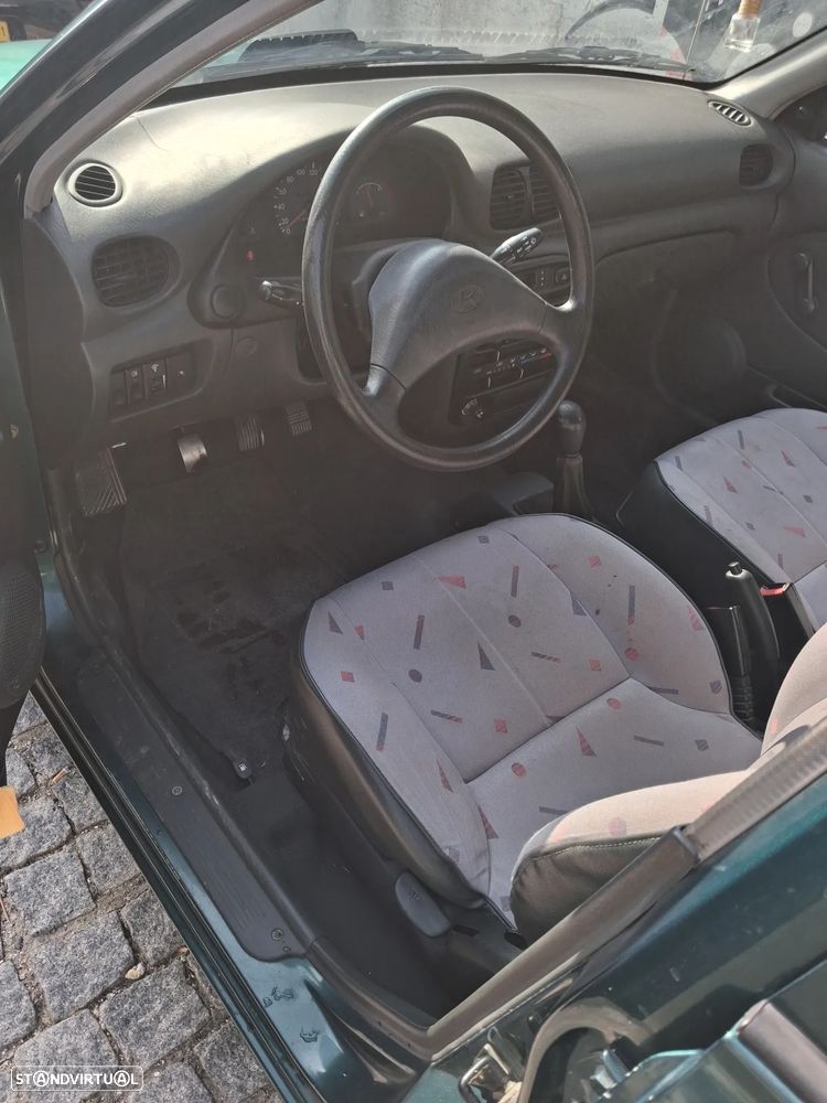 Hyundai Accent 1.3 LS - 8