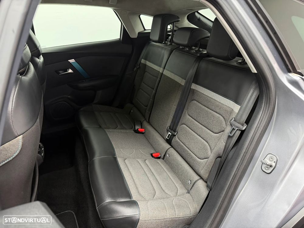 Citroën e-C4 50 kWh Shine - 10