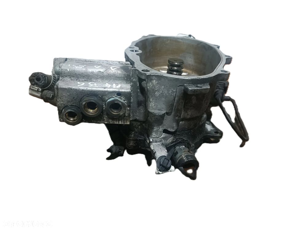 AUDI A4 B6 00-04 r. 2,0 FSI POMPA VACUM + OBUDOWA ROZRZĄDU 06D103530K + - 4