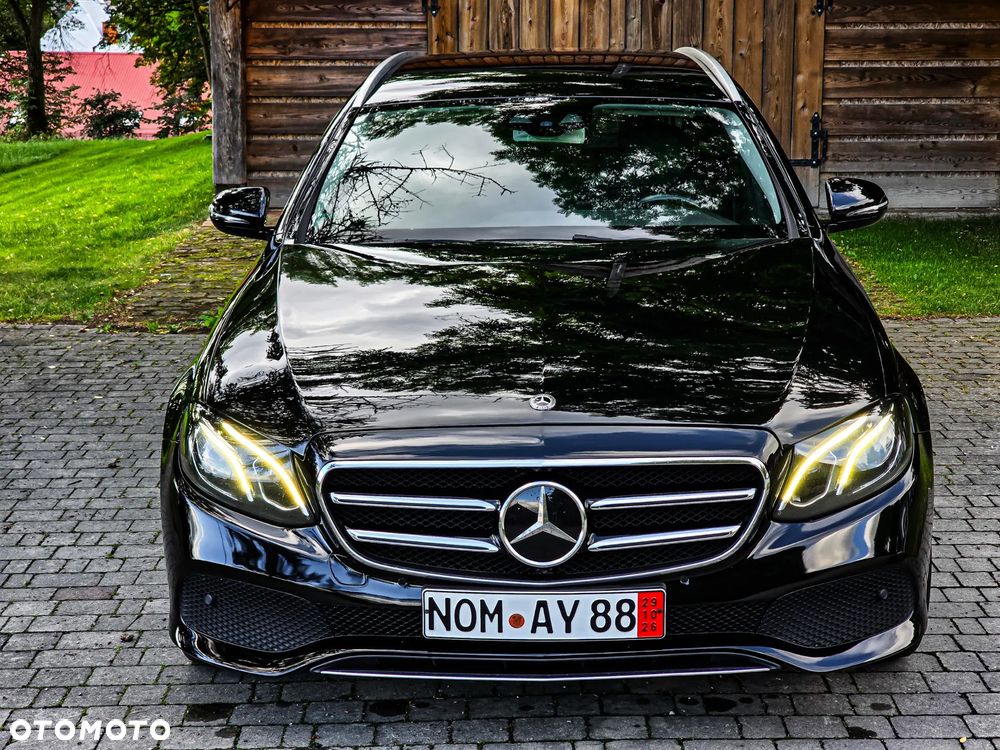 Mercedes-Benz Klasa E 220 d 9G-TRONIC - 4