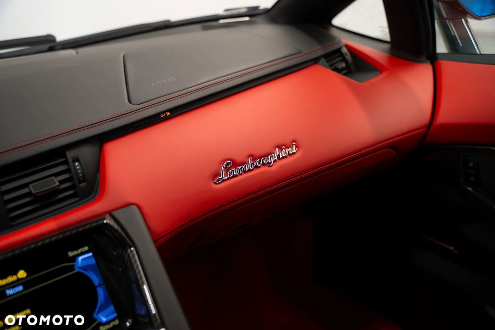 Lamborghini Aventador LP 700-4 - 14