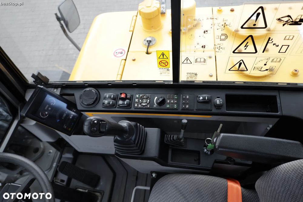 Volvo EW60E - 31