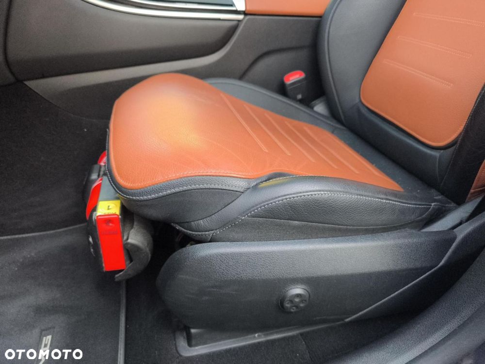 Mercedes-Benz GLC - 10