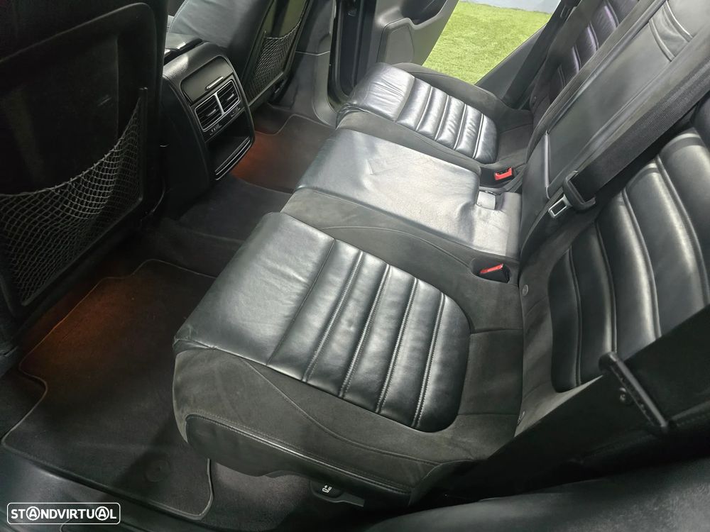 VW Touareg 3.0 V6 TDI Blue Motion DPF Auto Exclusive - 11