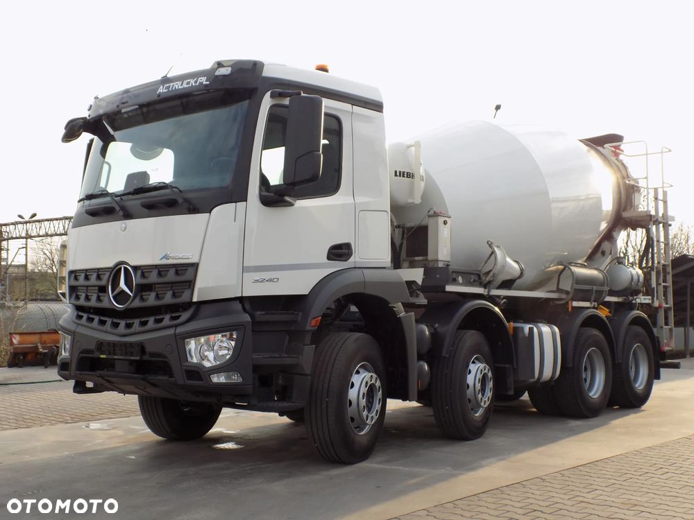 Mercedes-Benz 3240 AROCS/LIEBHERR/ - 3