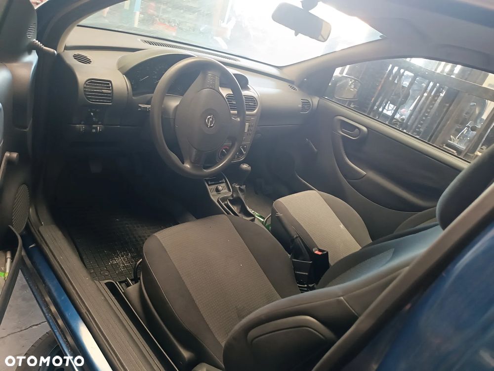 Opel Corsa c lift z silnikiem 1,0 z10xep i skrzynią manualną 5 biegów lakier kod Z21B - 4