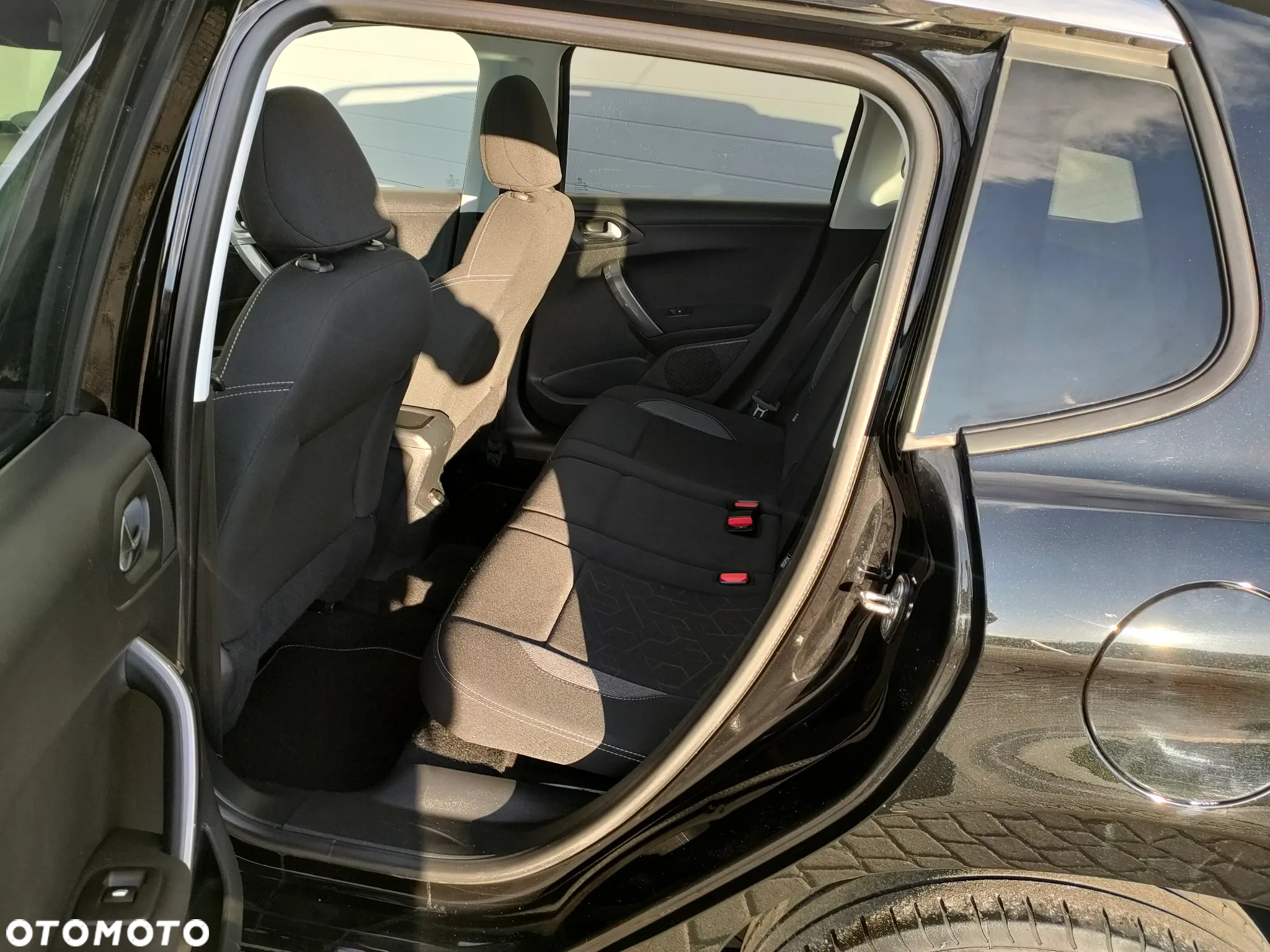 Peugeot 2008 1.2 Pure Tech Style - 27