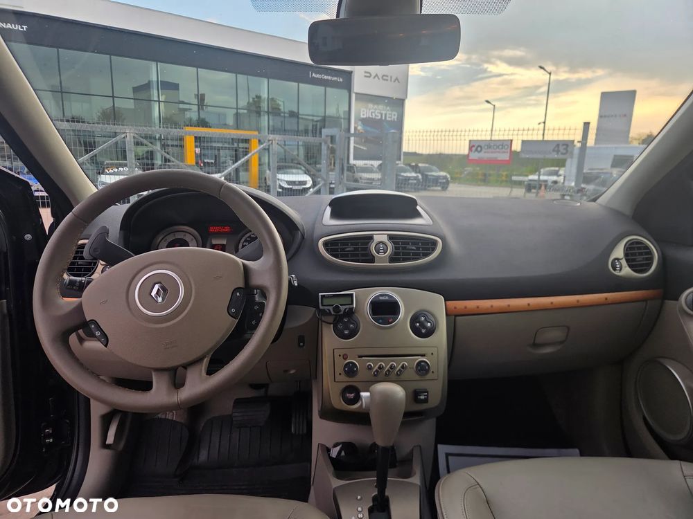 Renault Clio - 13