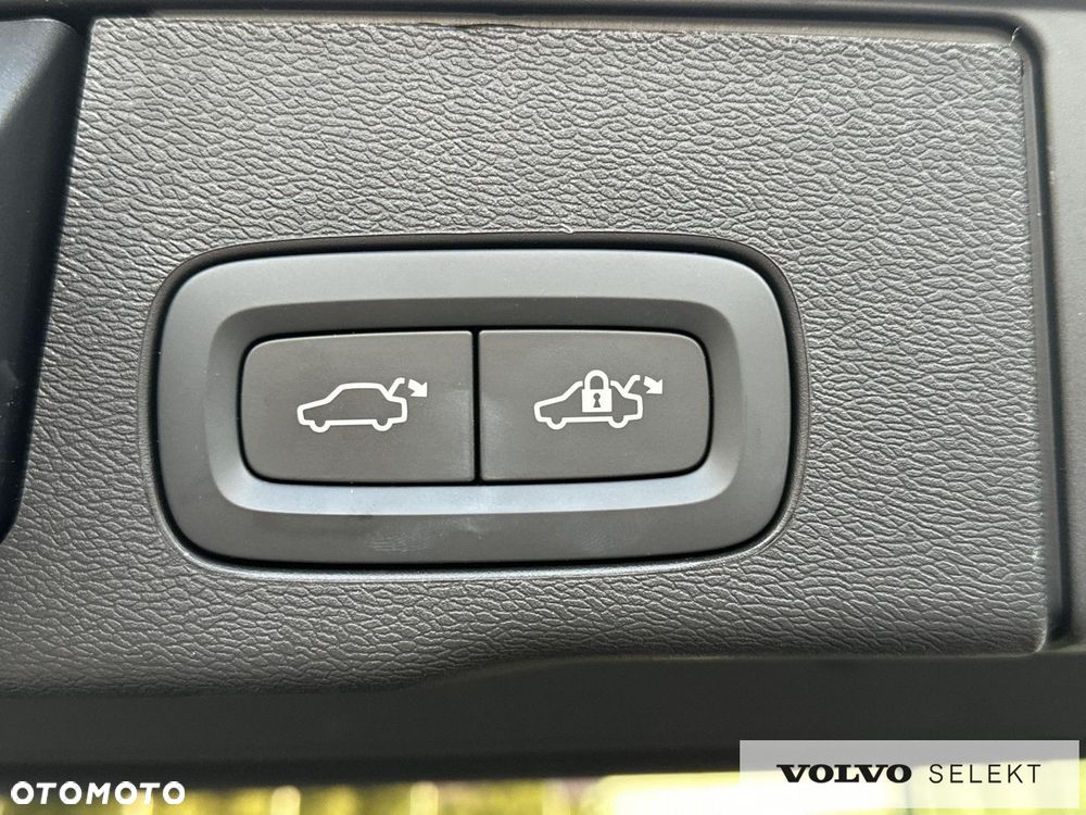 Volvo XC 60 - 21