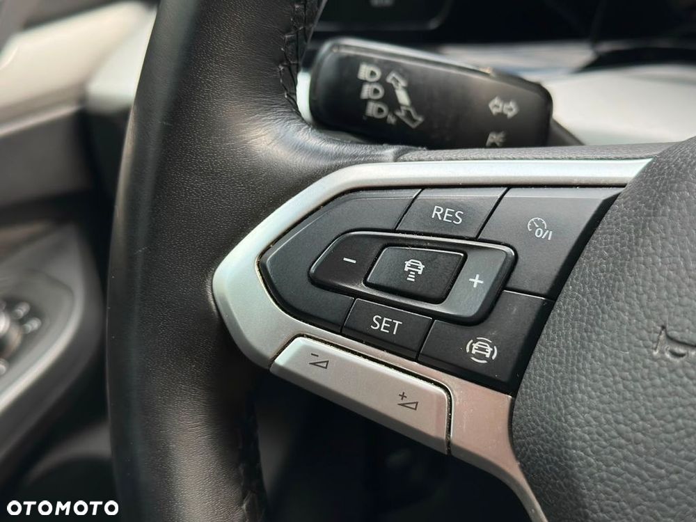 Volkswagen Golf - 14
