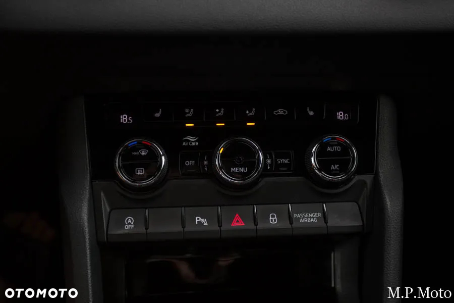 Skoda Karoq 2.0 TSI 4x4 Sportline DSG - 28