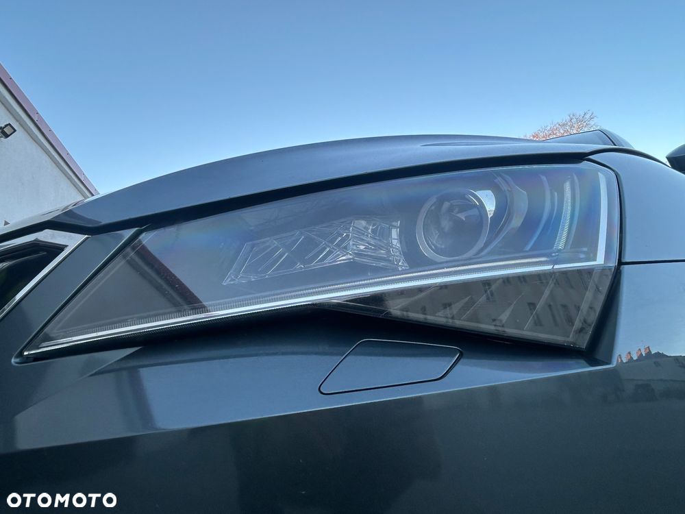 Skoda Superb 1.8 TSI Ambition DSG - 29