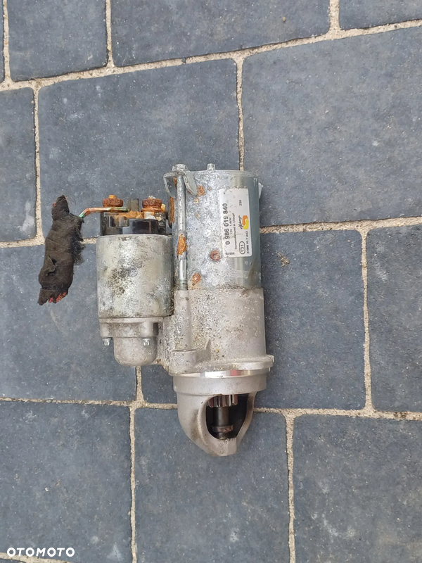 ROZRUSZNIK OPEL VECTRA C LIFT 2.2 BENZYNA 0986019840