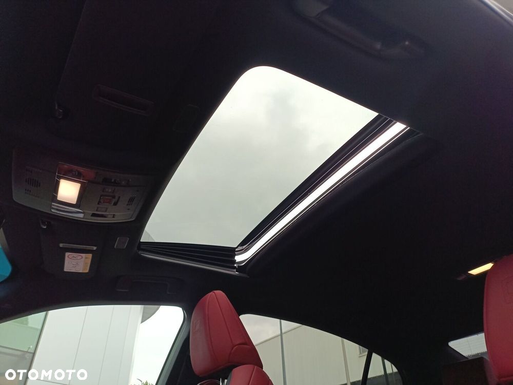 Lexus ES 300h F Sport Edition - 35