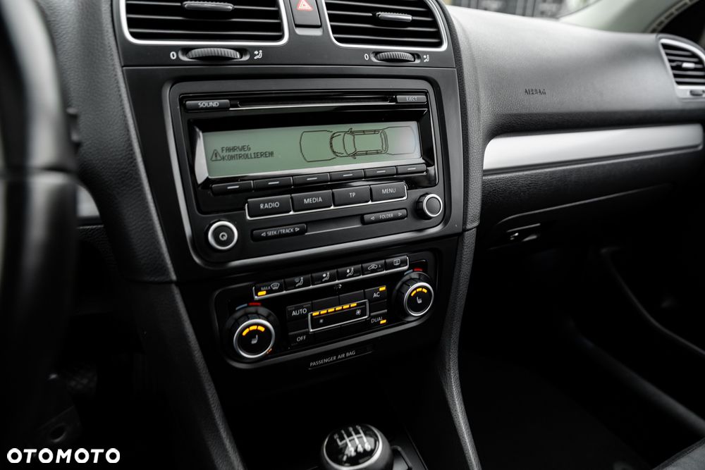 Volkswagen Golf - 31