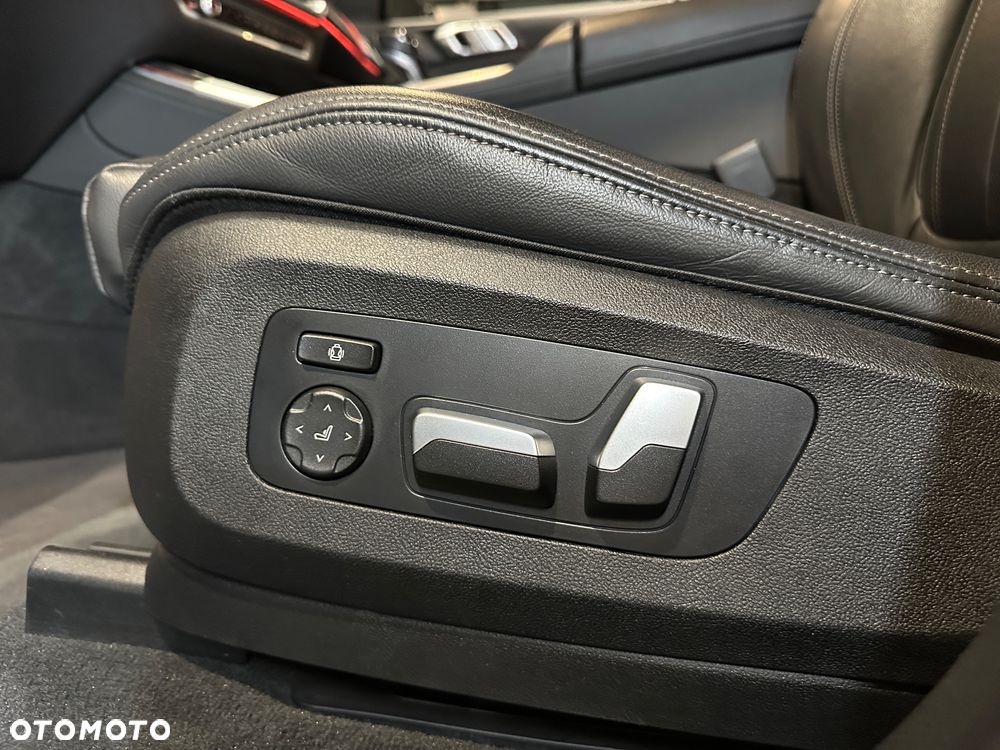 BMW X5 xDrive30d - 16