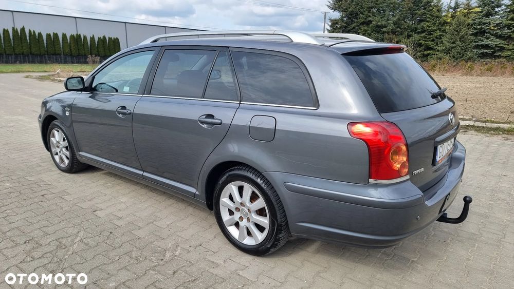 Toyota Avensis 2.2 D-4D Prestige - 7