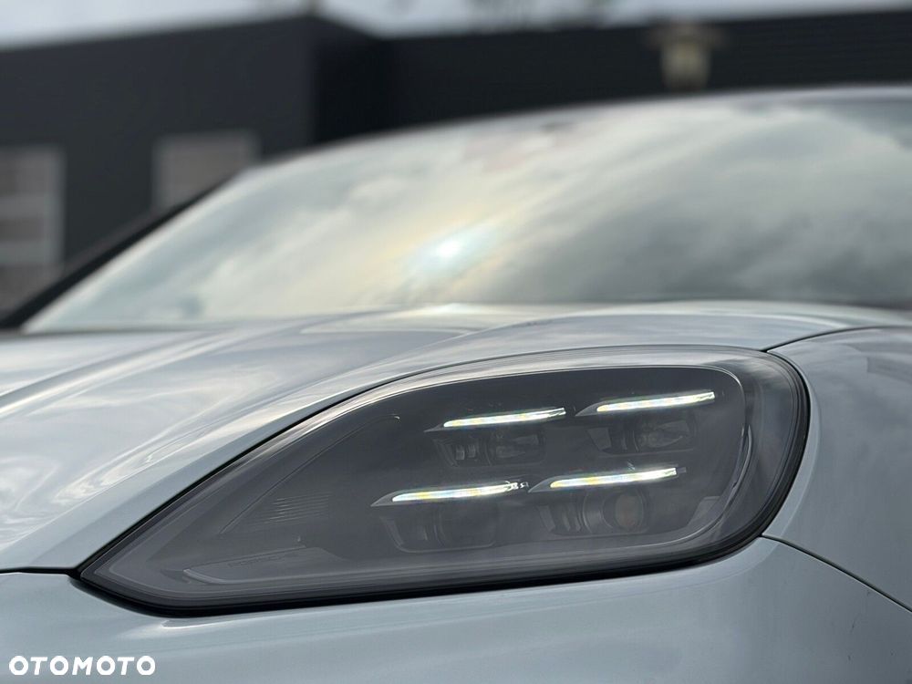 Porsche Cayenne - 13