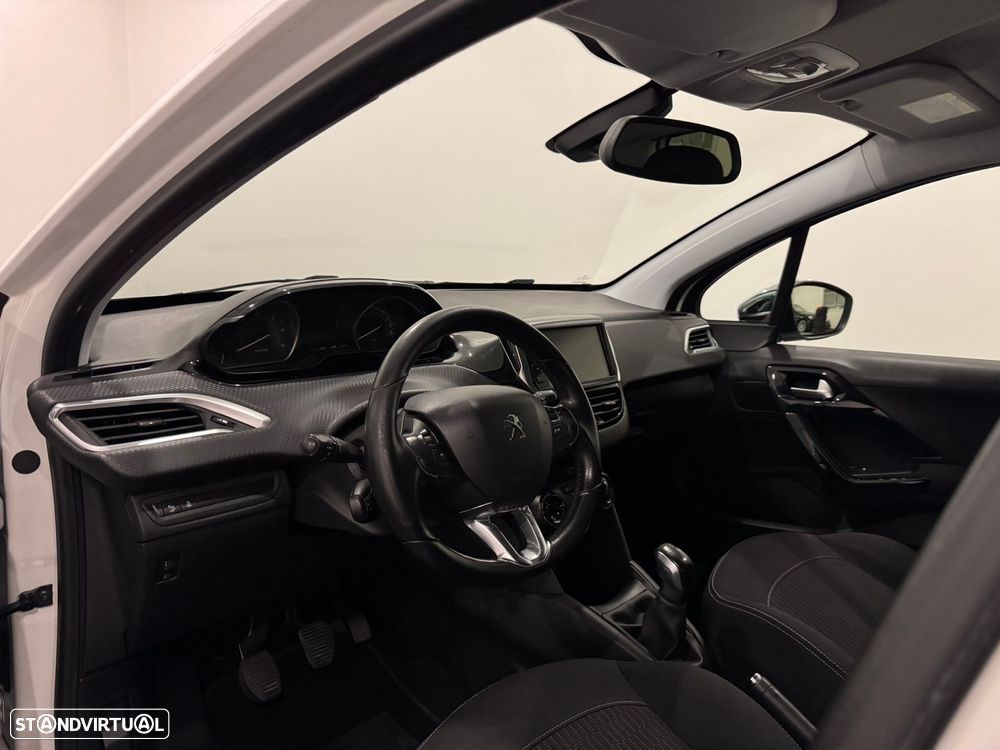 Peugeot 208 1.6 BlueHDi Style - 10
