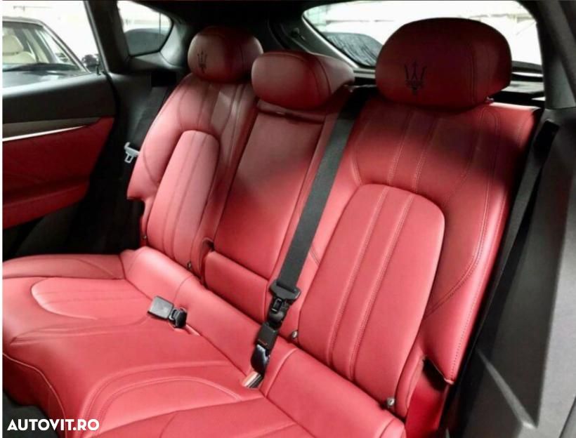 Maserati Levante S Q4 GranSport - 14