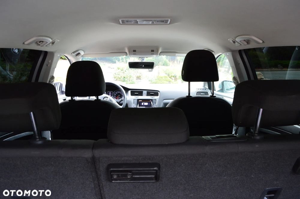 Volkswagen Golf 1.6 TDI BlueMotion Technology Comfortline - 19