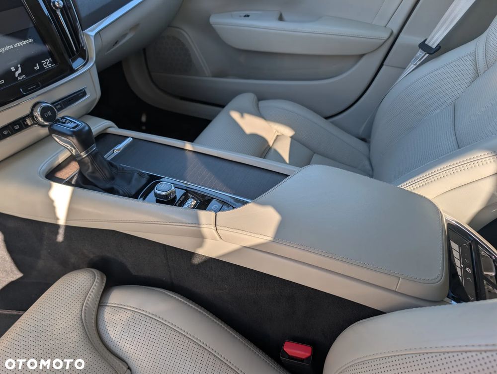 Volvo V90 Cross Country D5 AWD - 11