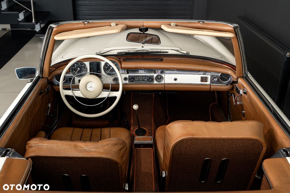 Mercedes-Benz SL - 17