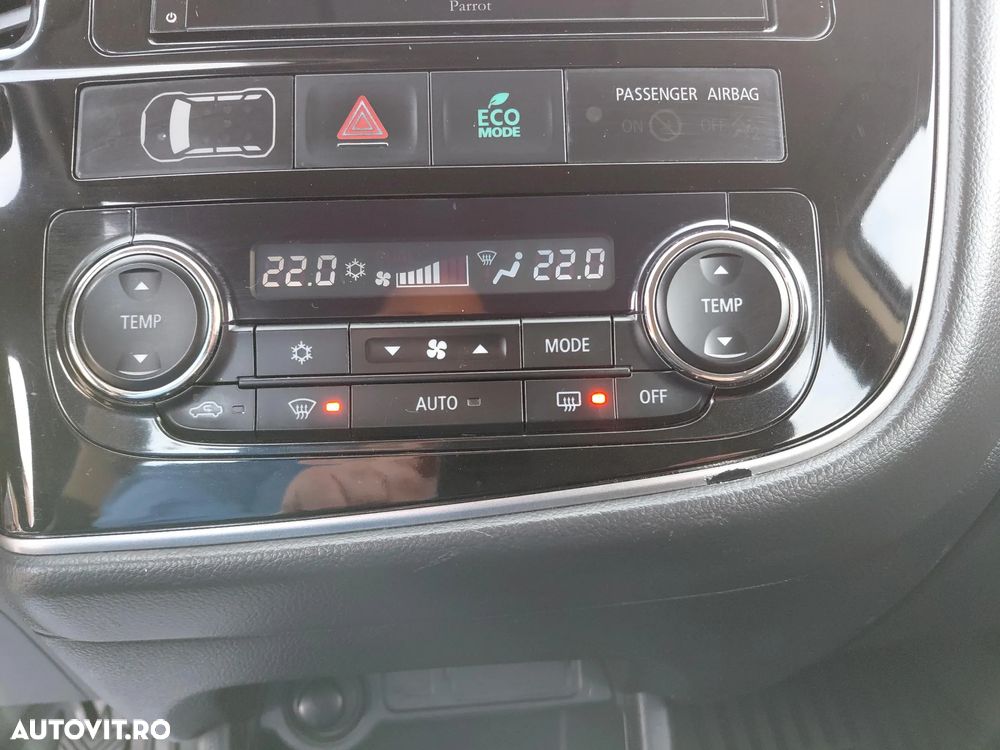 Mitsubishi Outlander 2.2 Litre DI-D AWD Instyle - 25