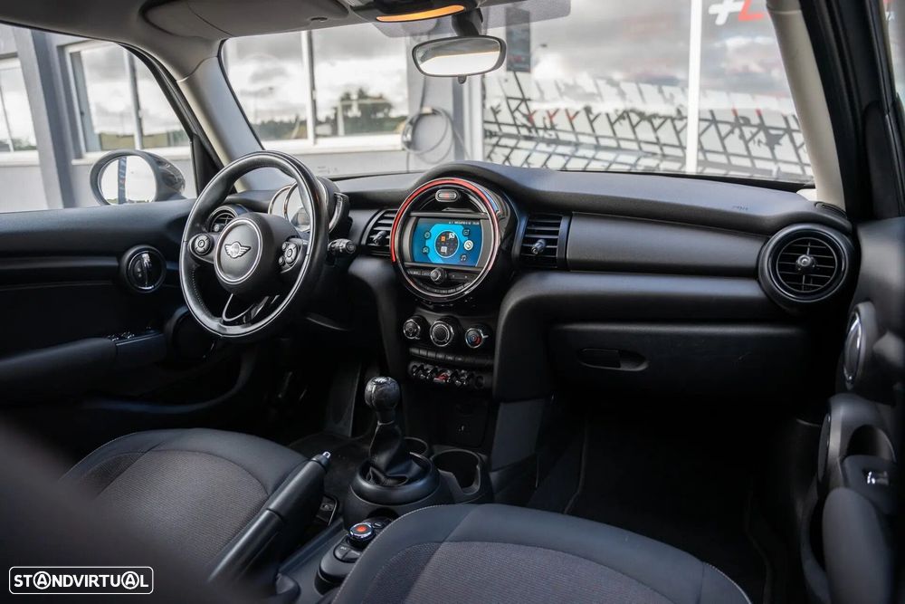 MINI 5 Portas One D - 14