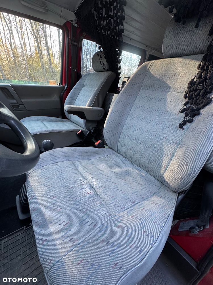 Volkswagen Transporter Kamper - 13