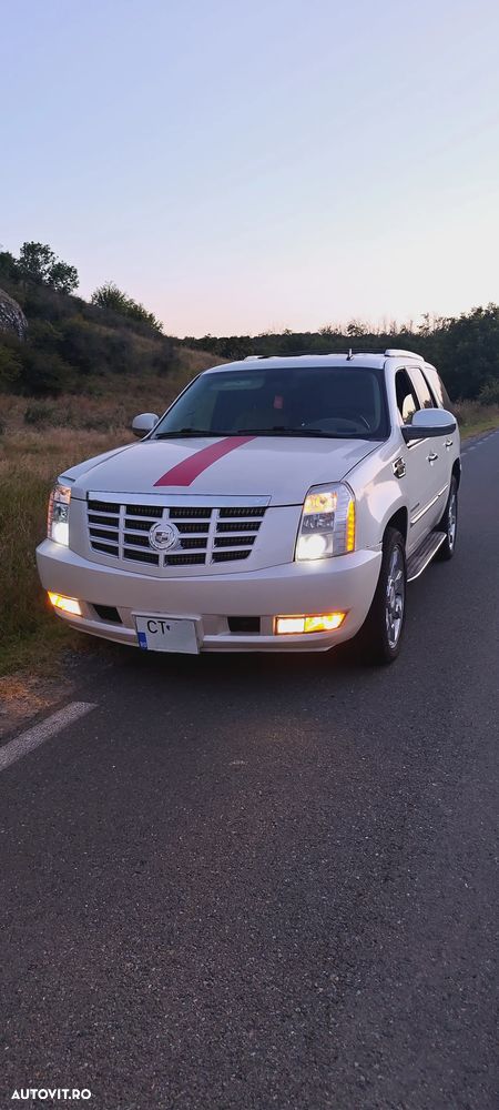 Cadillac Escalade 6.0 V8 Platinum - 4