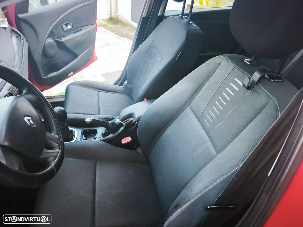 Renault Mégane Sport Tourer 1.5 dCi Dynamique - 16