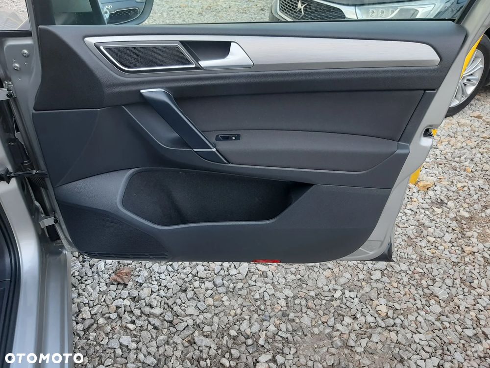 Volkswagen Golf Sportsvan 1.6 TDI BlueMotion Comfortline - 31