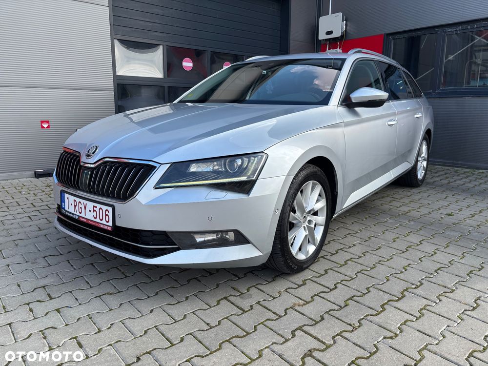 Skoda Superb 2.0 TDI DSG Style - 31