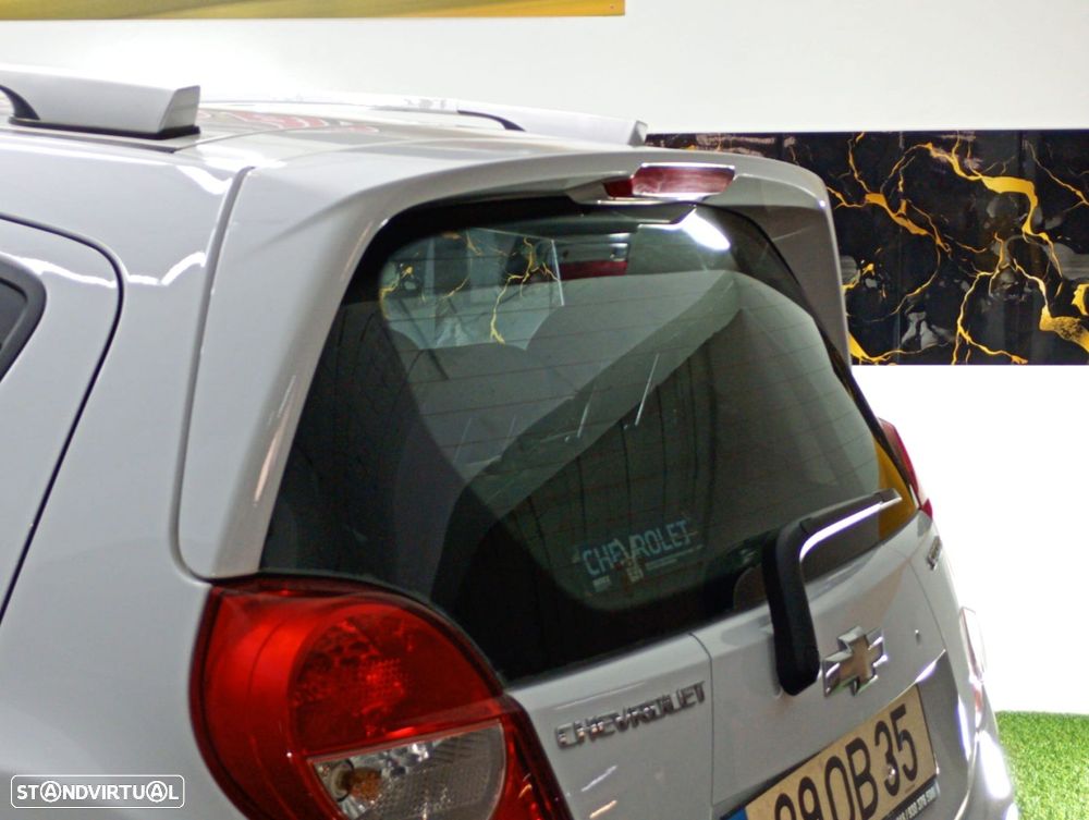 Chevrolet Spark 1.0 L Bi-Fuel - 37