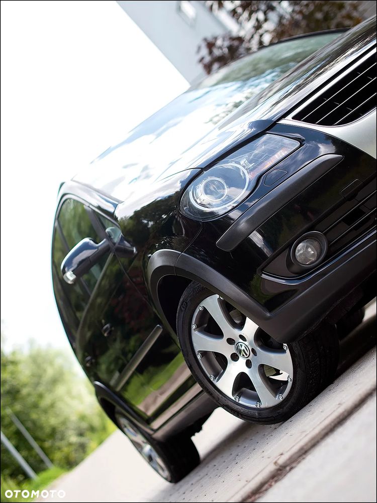 Volkswagen Touran - 17