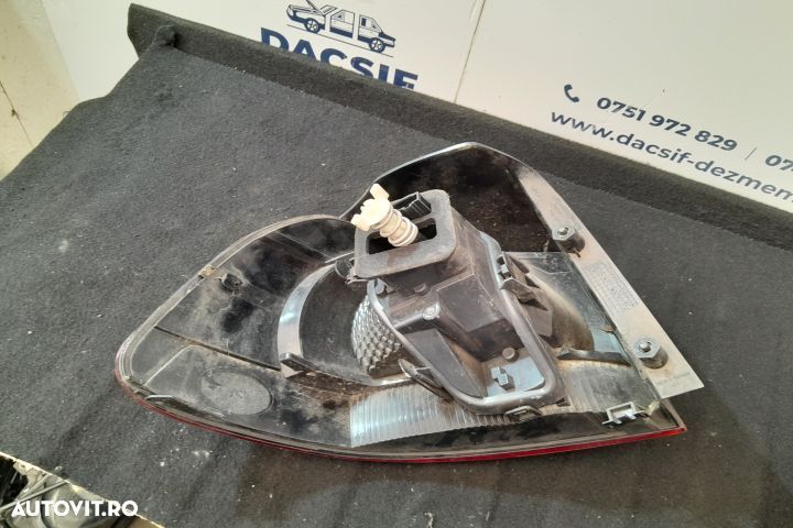 Lampa / Tripla stop dreapta pe aripa 5K0945258 Volkswagen VW Golf 6 [ - 4