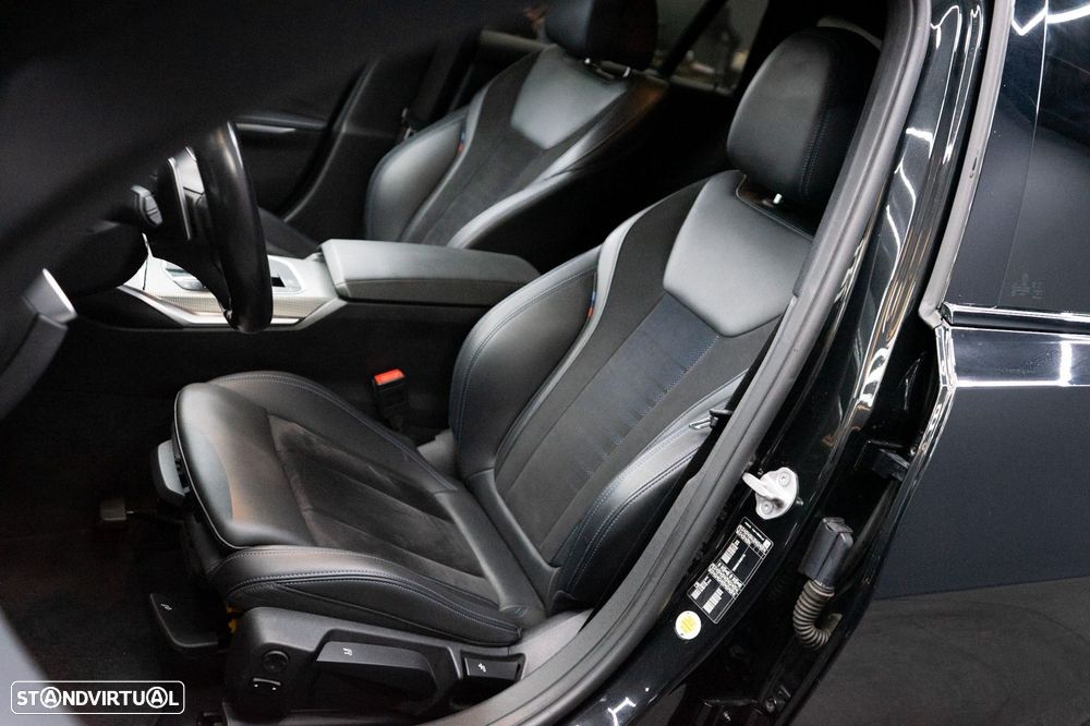 BMW 320 d Touring Pack M Shadow Auto - 27