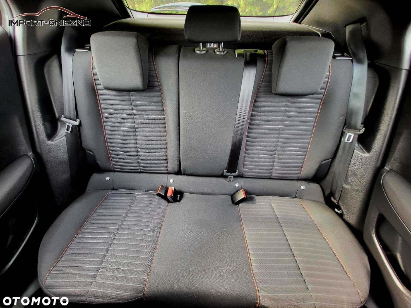 Peugeot 2008 - 11