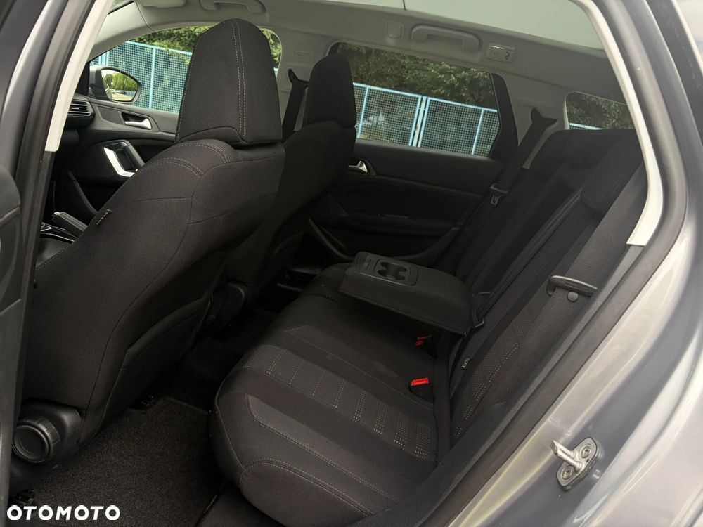 Peugeot 308 BlueHDi 120 Stop & Start Allure - 26