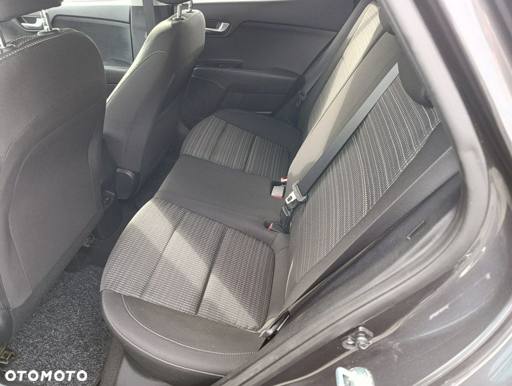 Kia Stonic - 11