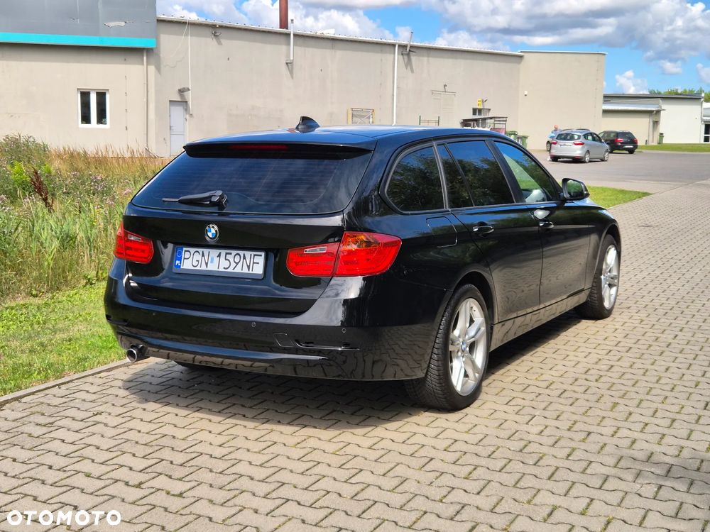 BMW Seria 3 318d DPF Edition Lifestyle - 16