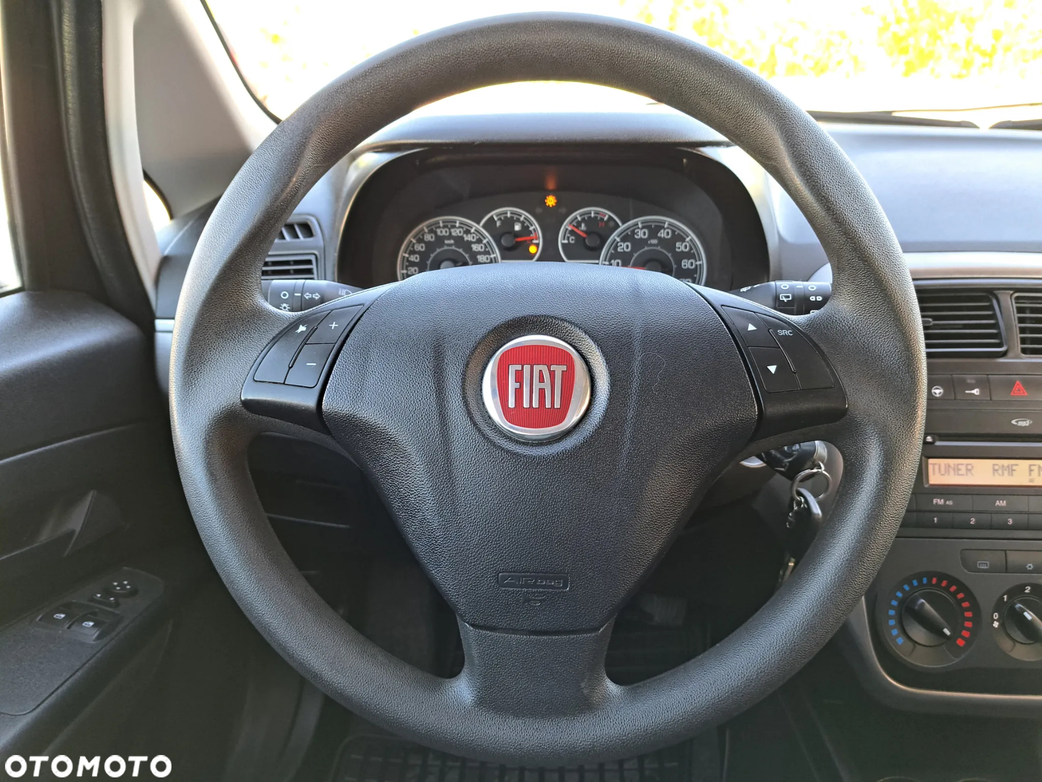 Fiat Grande Punto - 26