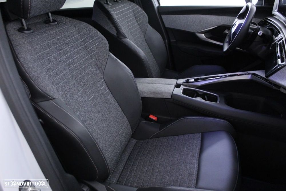 Peugeot 5008 1.2 Hybrid Allure e-DCS6 - 14