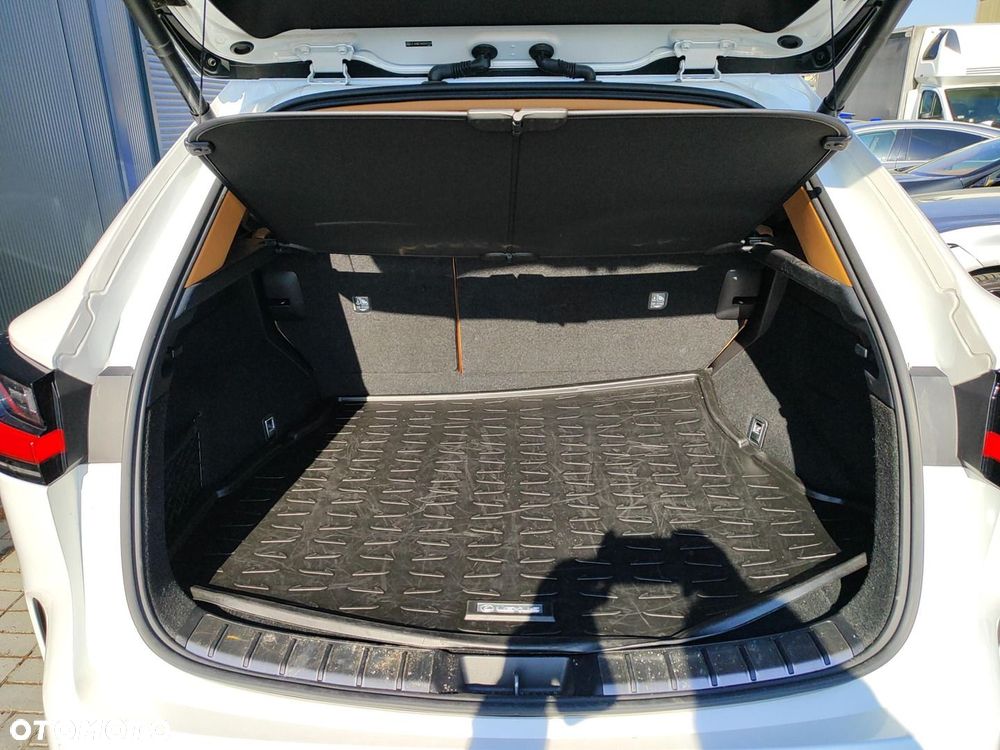 Lexus NX 350h Prestige AWD - 11