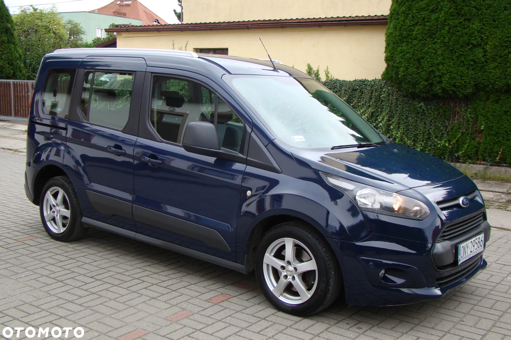 Ford Tourneo Connect - 3