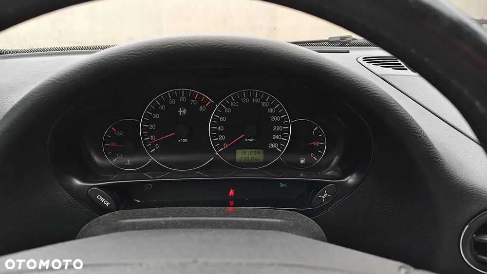 Alfa Romeo 166 - 9