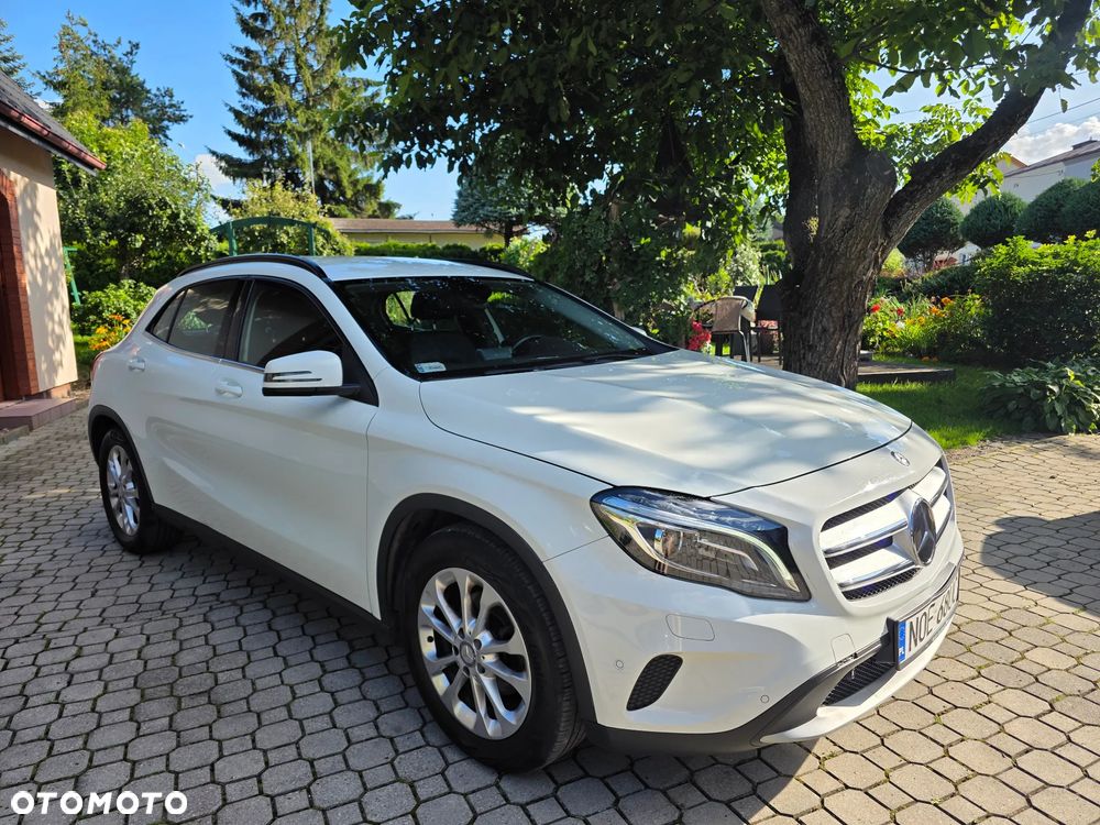 Mercedes-Benz GLA - 1