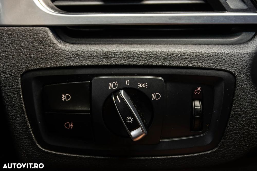 BMW X1 sDrive18d Aut. xLine - 27